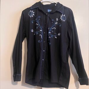 Women’s Wrangler Black Embroidered Button-Up Shirt